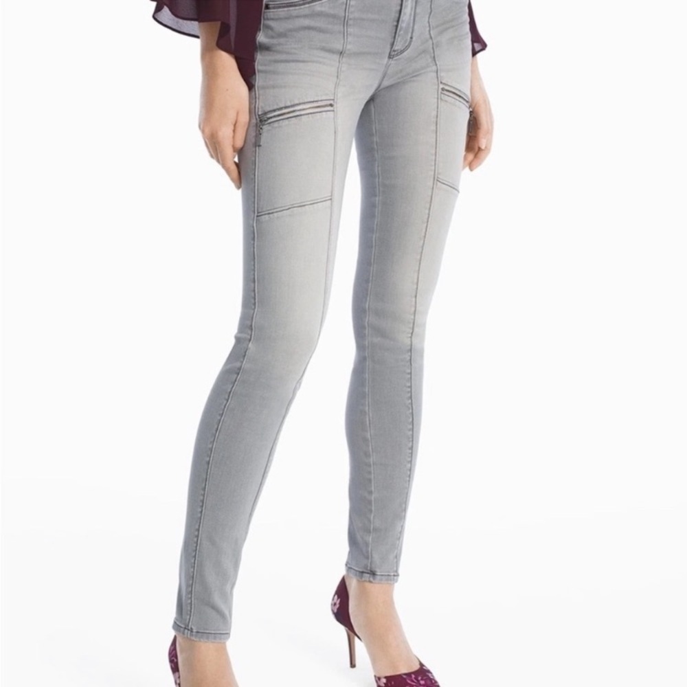 WHBM Mid-Rise Ankle Skinny Moto Jeans with Zipper & Distressing Detail, Size 6